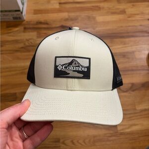 NEW!! Columbia Beige and Black Trucker Snapback, Unisex